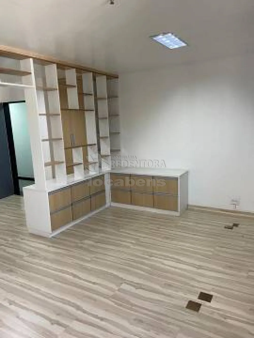 Alugar Comercial / Sala em São Paulo R$ 811,00 - Foto 1