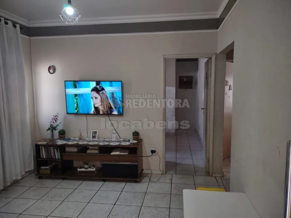 Comprar Casa / Padrão em São José do Rio Preto R$ 550.000,00 - Foto 2