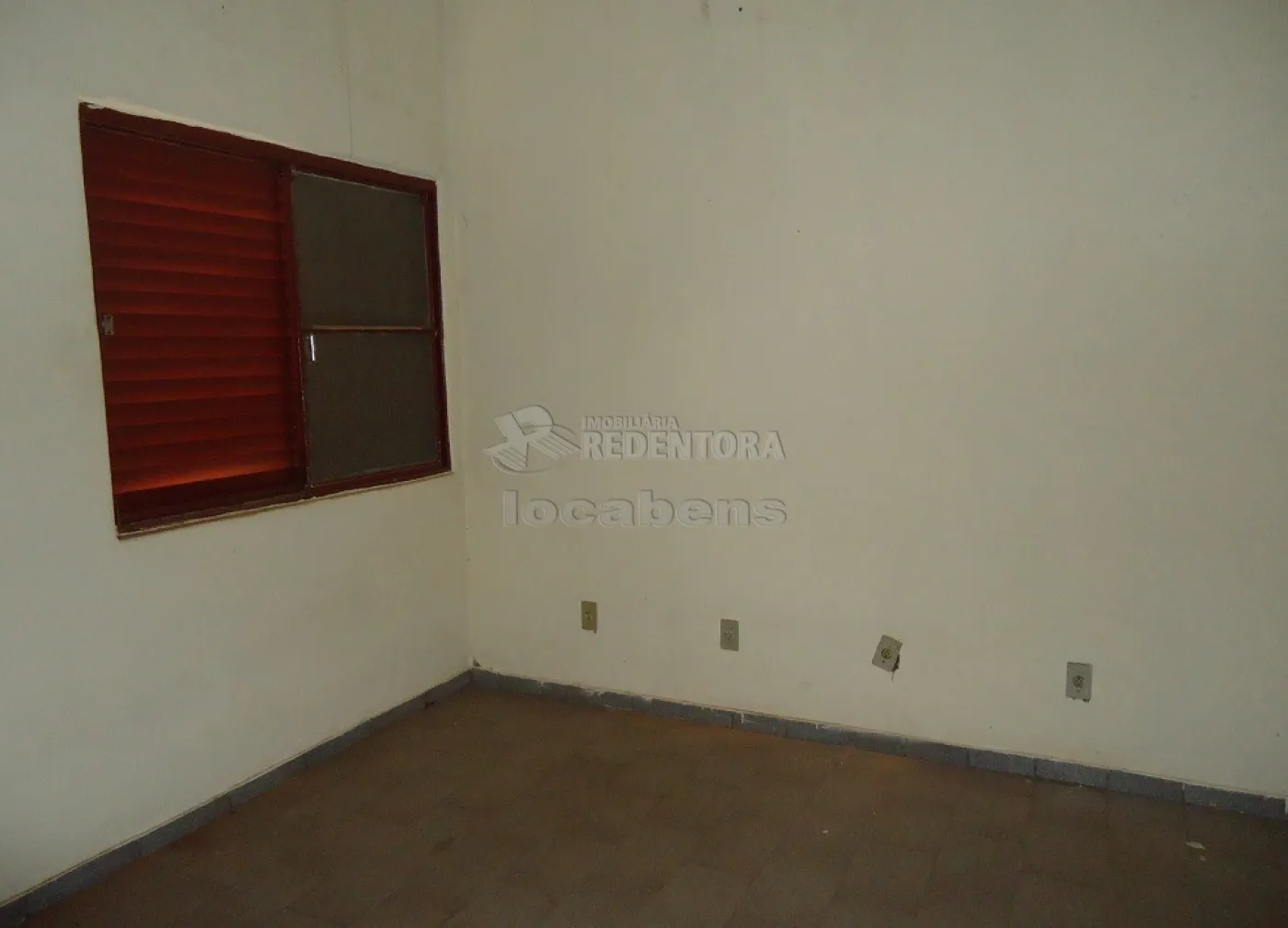 Comprar Casa / Padrão em São José do Rio Preto R$ 300.000,00 - Foto 3