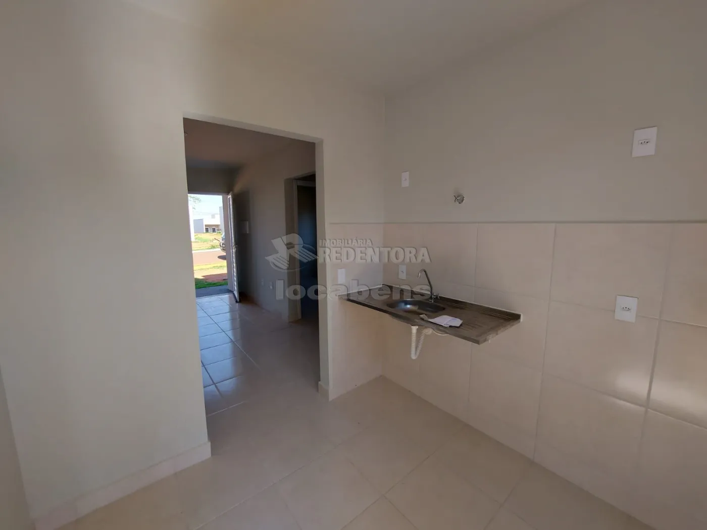 Alugar Casa / Condomínio em São José do Rio Preto R$ 800,00 - Foto 4