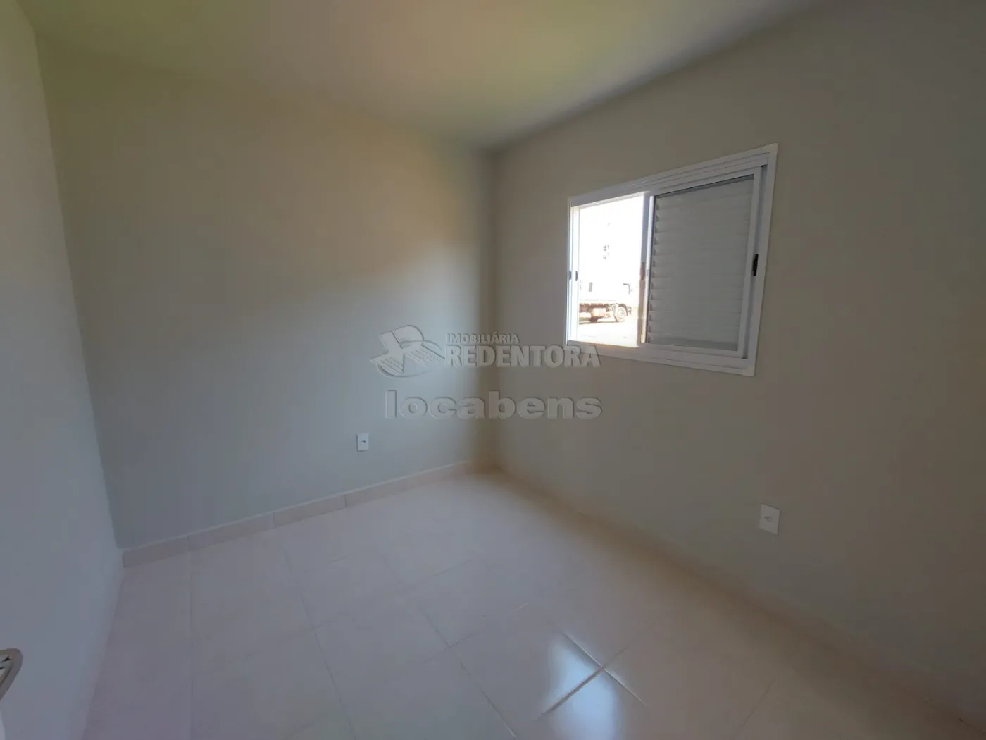 Alugar Casa / Condomínio em São José do Rio Preto R$ 800,00 - Foto 6