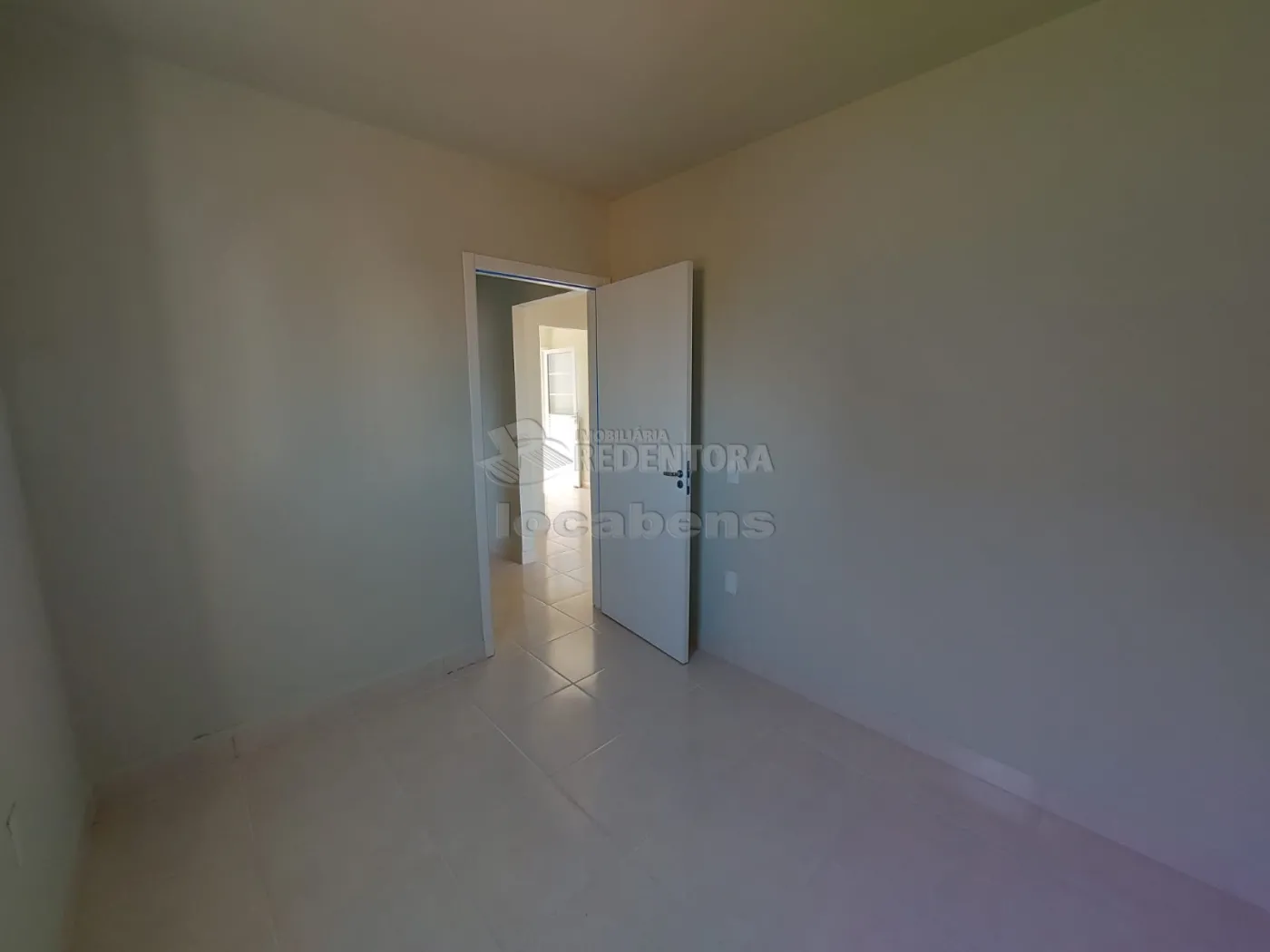 Alugar Casa / Condomínio em São José do Rio Preto R$ 800,00 - Foto 7