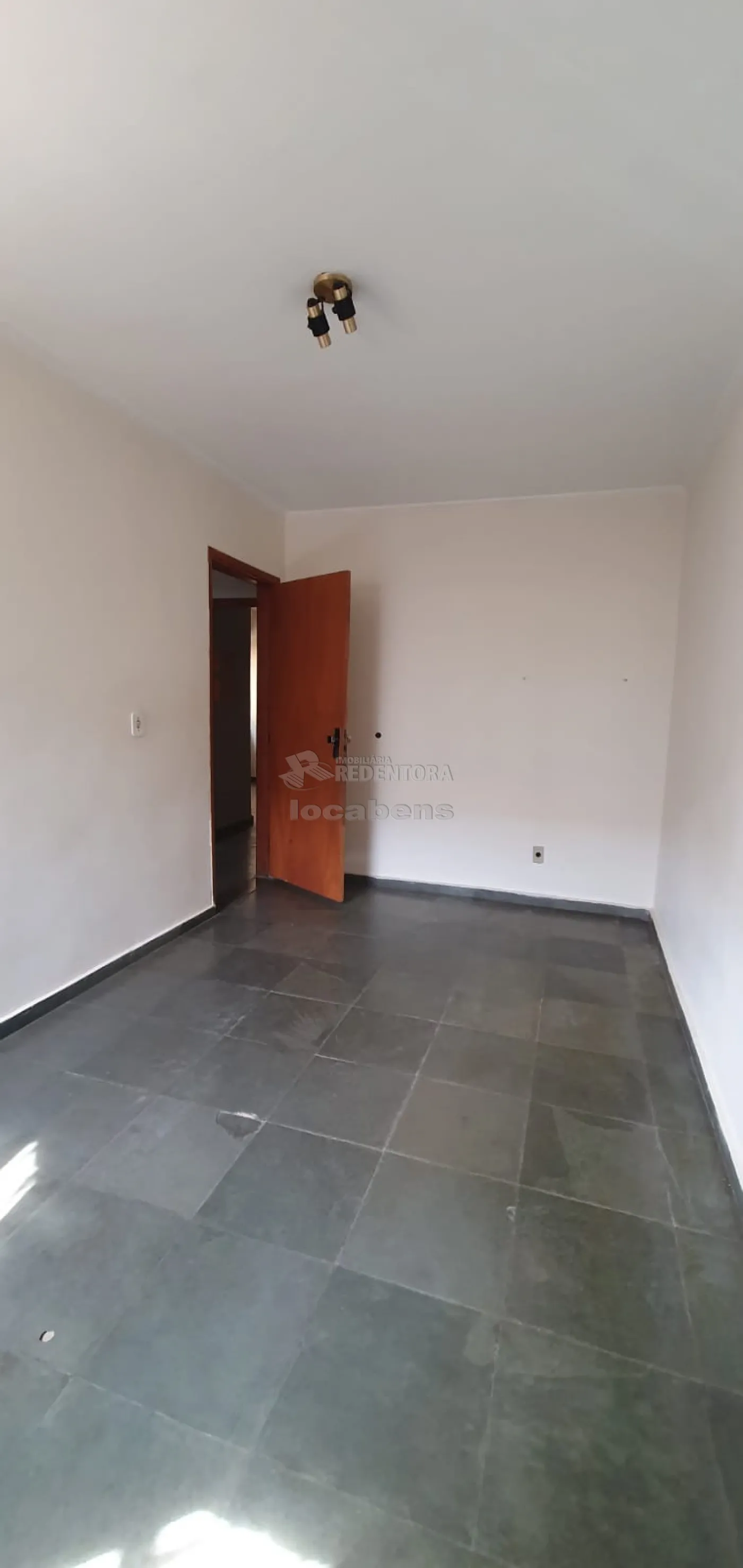 Comprar Apartamento / Padrão em São José do Rio Preto R$ 220.000,00 - Foto 13