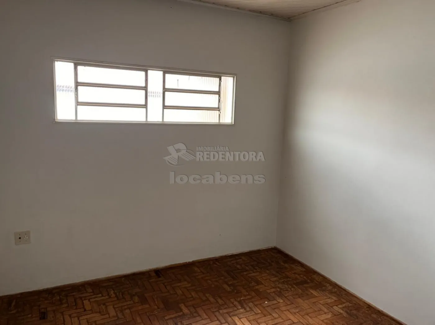 Alugar Casa / Padrão em São José do Rio Preto R$ 1.100,00 - Foto 7