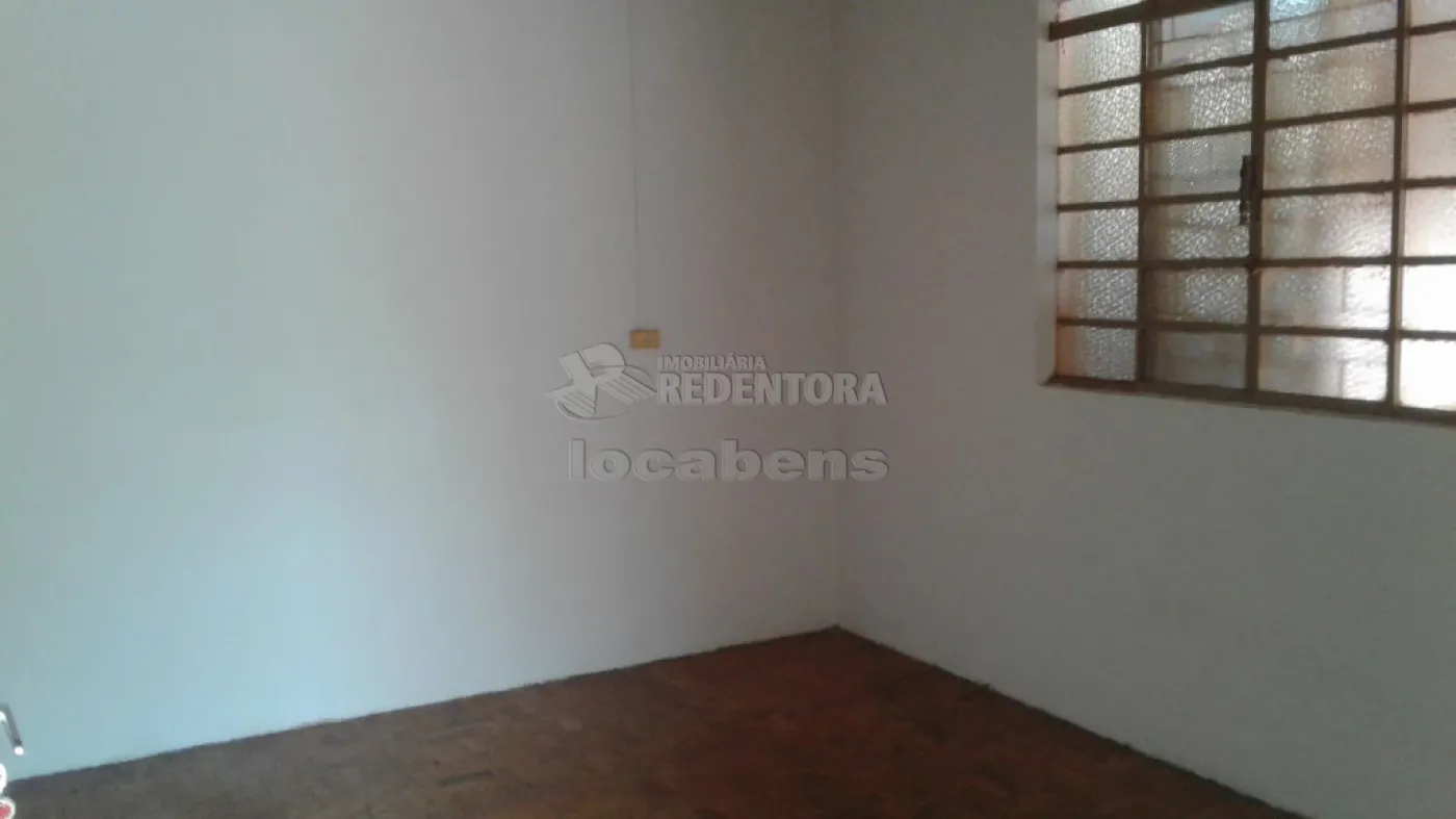 Alugar Casa / Padrão em São José do Rio Preto R$ 1.200,00 - Foto 6