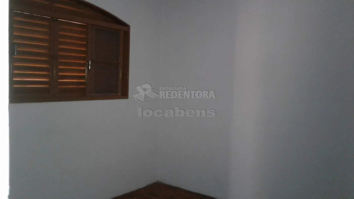 Alugar Casa / Padrão em São José do Rio Preto R$ 1.200,00 - Foto 12