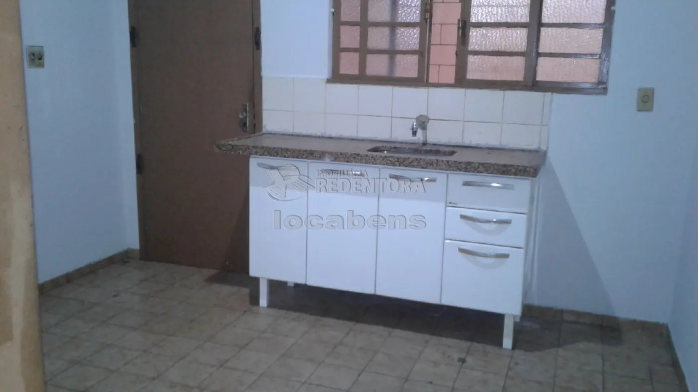 Alugar Casa / Padrão em São José do Rio Preto R$ 1.200,00 - Foto 13