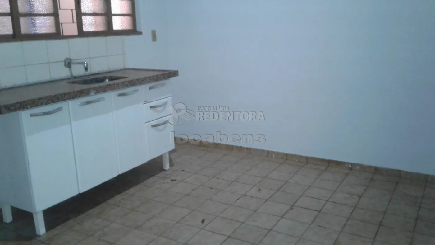 Alugar Casa / Padrão em São José do Rio Preto R$ 1.200,00 - Foto 16