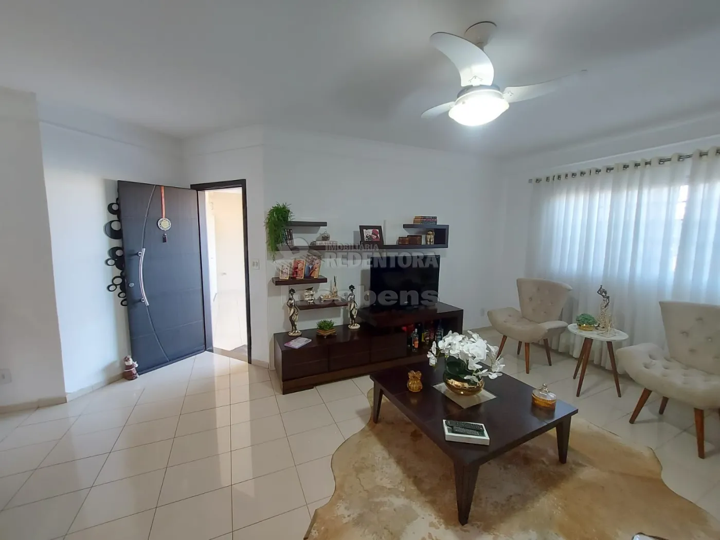 Comprar Casa / Padrão em São José do Rio Preto R$ 600.000,00 - Foto 2