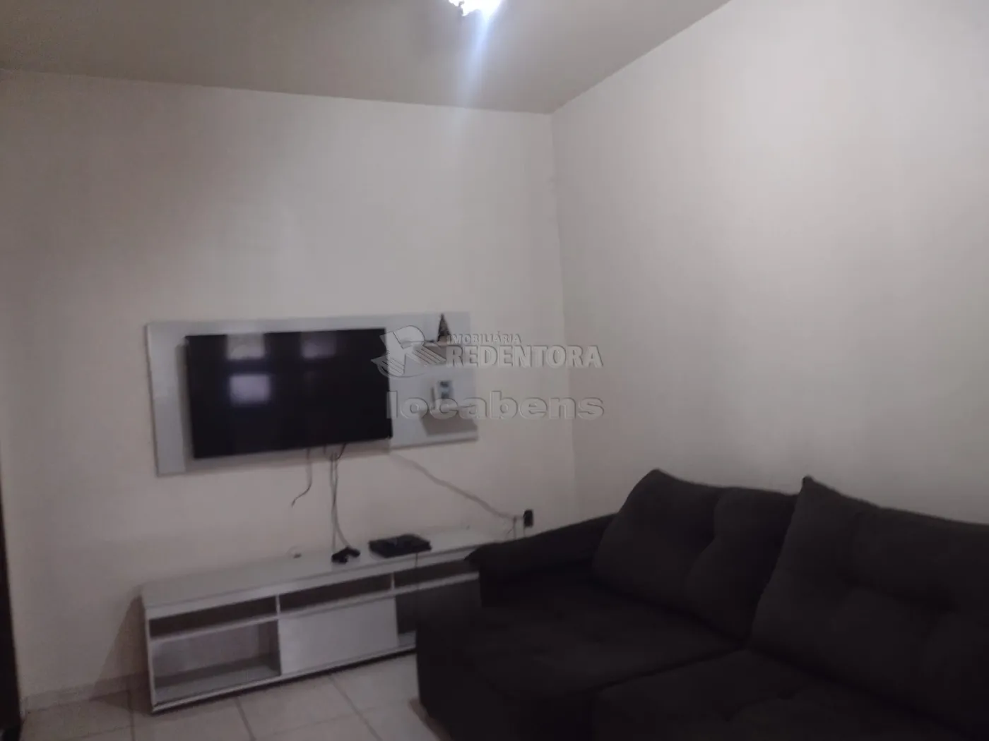 Comprar Casa / Padrão em São José do Rio Preto R$ 380.000,00 - Foto 4