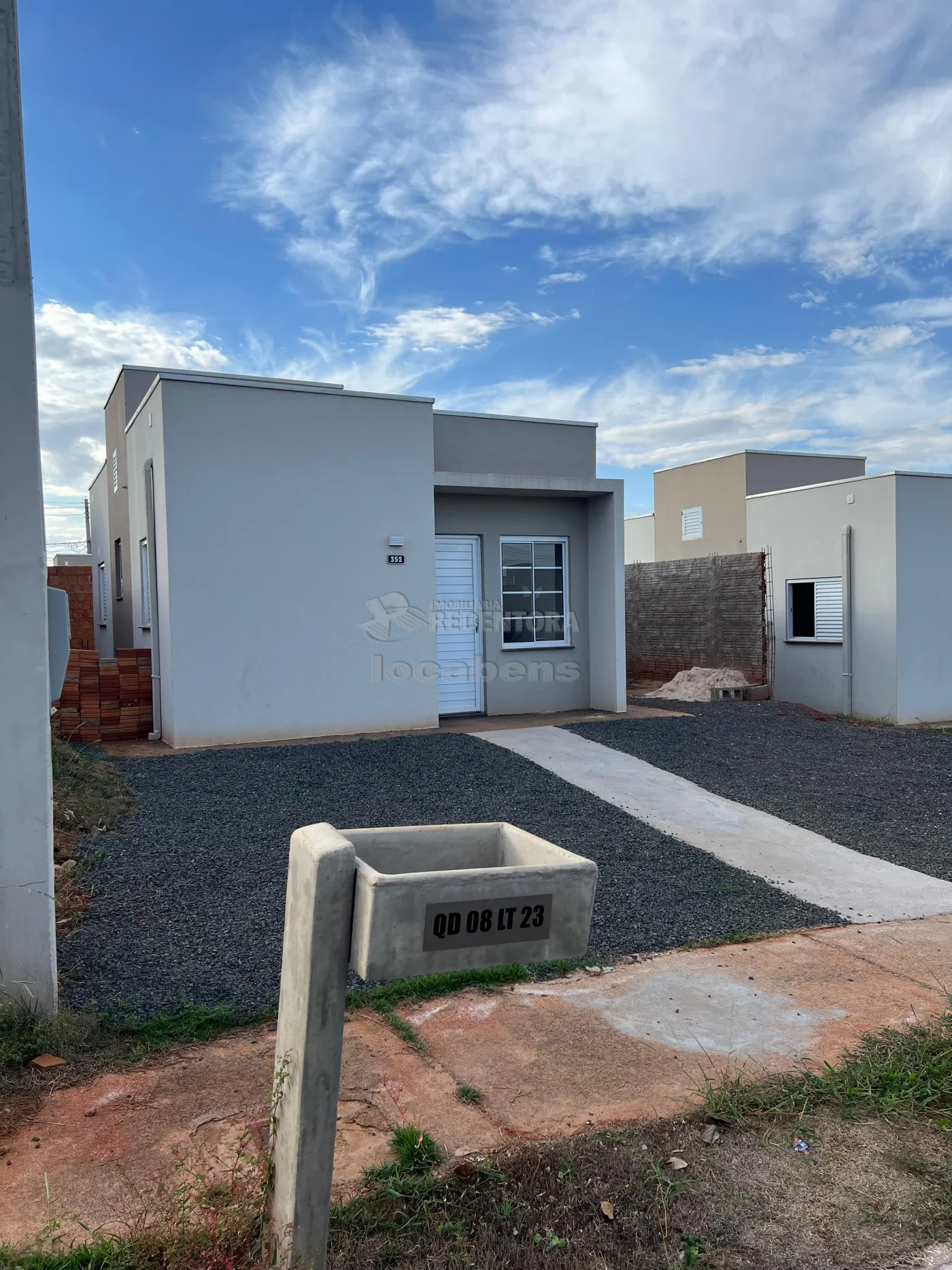 Casa de Condomínio para alugar com 2 quartos, 48m² - Foto 1