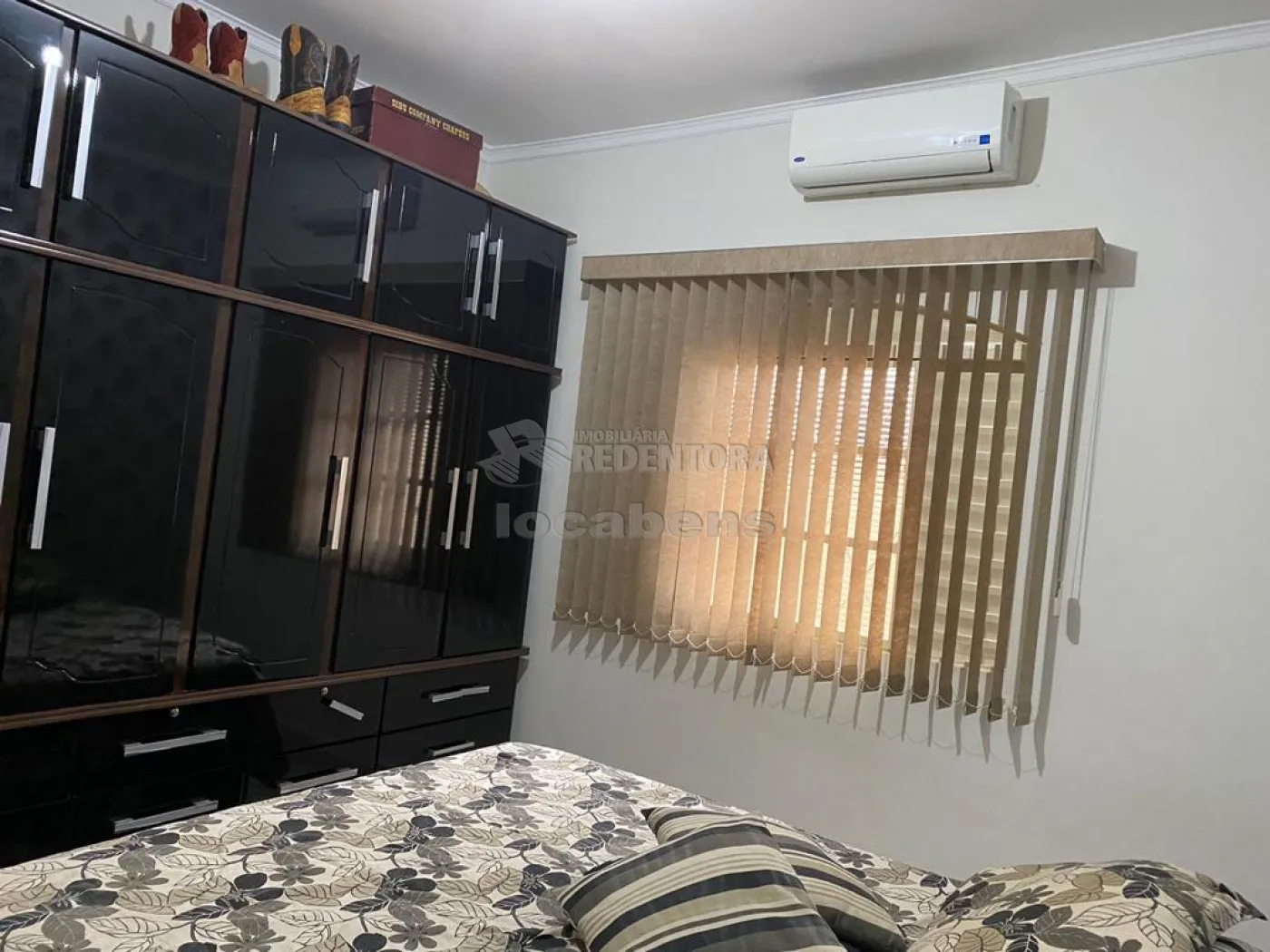 Alugar Casa / Padrão em São José do Rio Preto R$ 1.750,00 - Foto 1