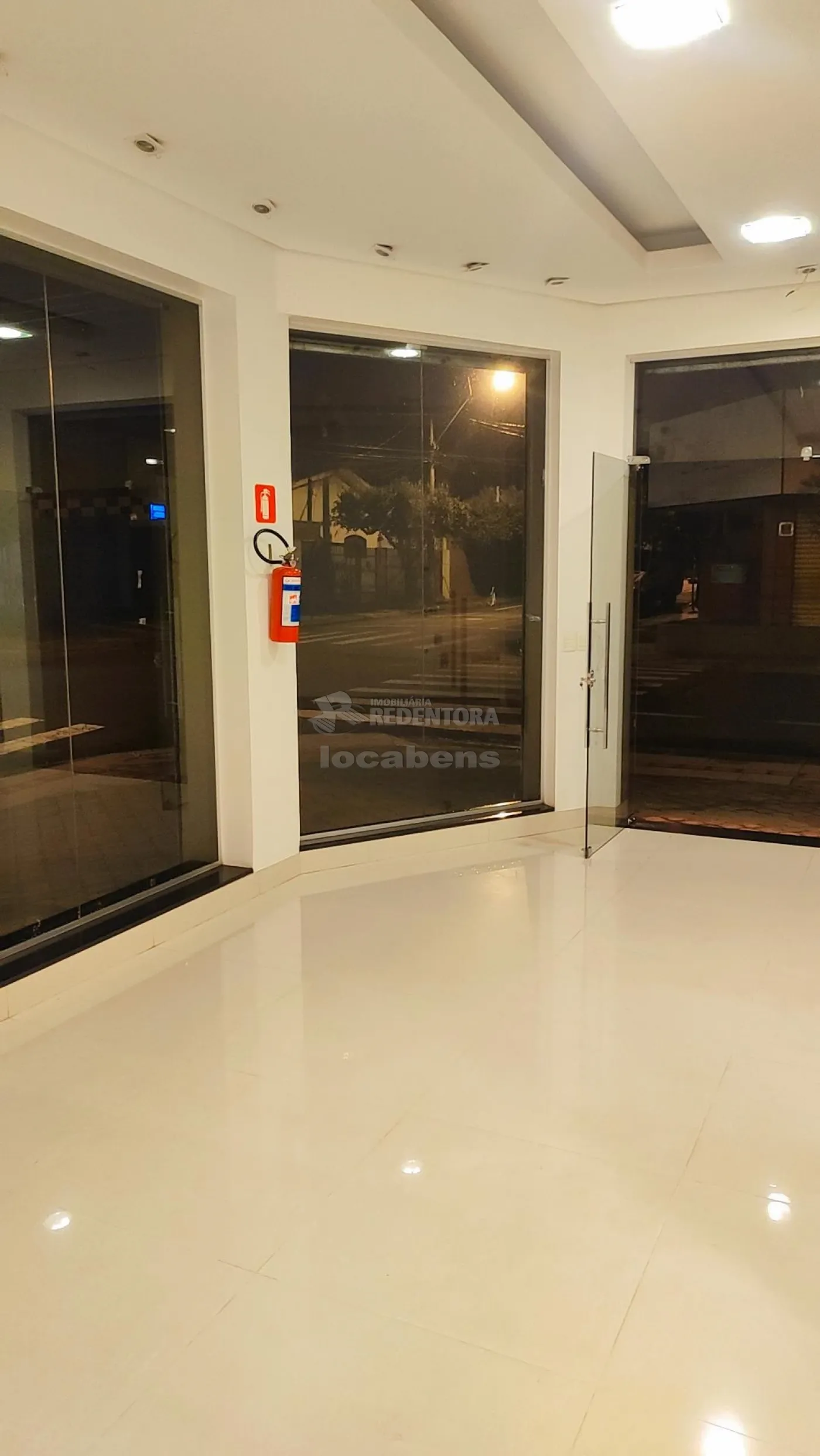 Alugar Comercial / Salão em São José do Rio Preto apenas R$ 9.000,00 - Foto 4