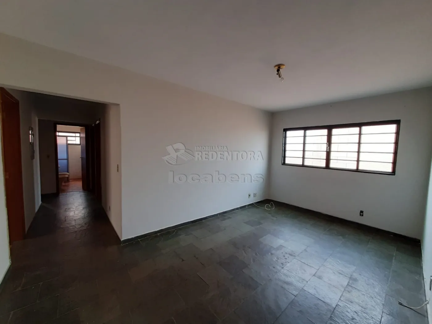 Alugar Apartamento / Padrão em São José do Rio Preto R$ 900,00 - Foto 1