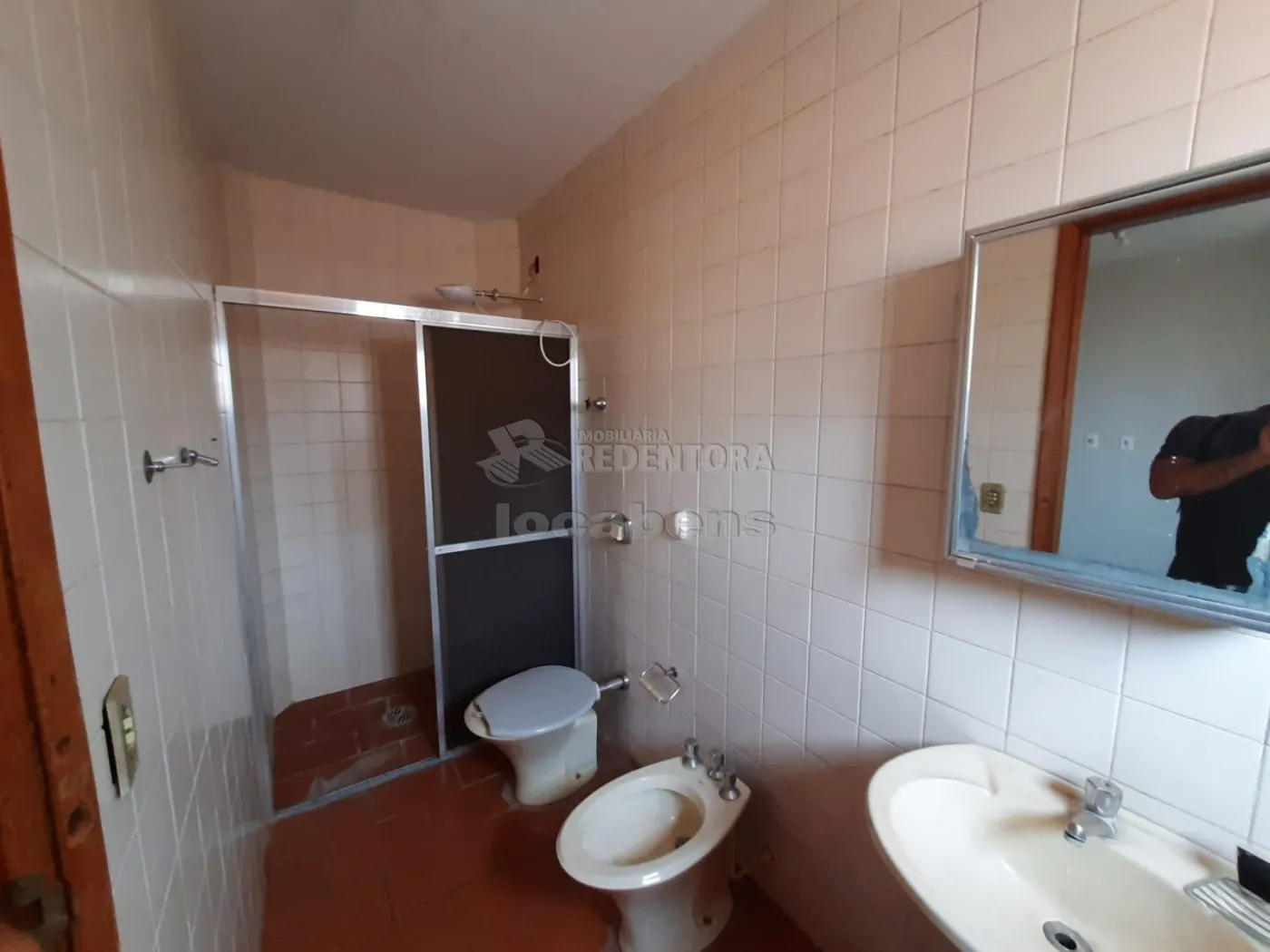 Alugar Apartamento / Padrão em São José do Rio Preto R$ 900,00 - Foto 4