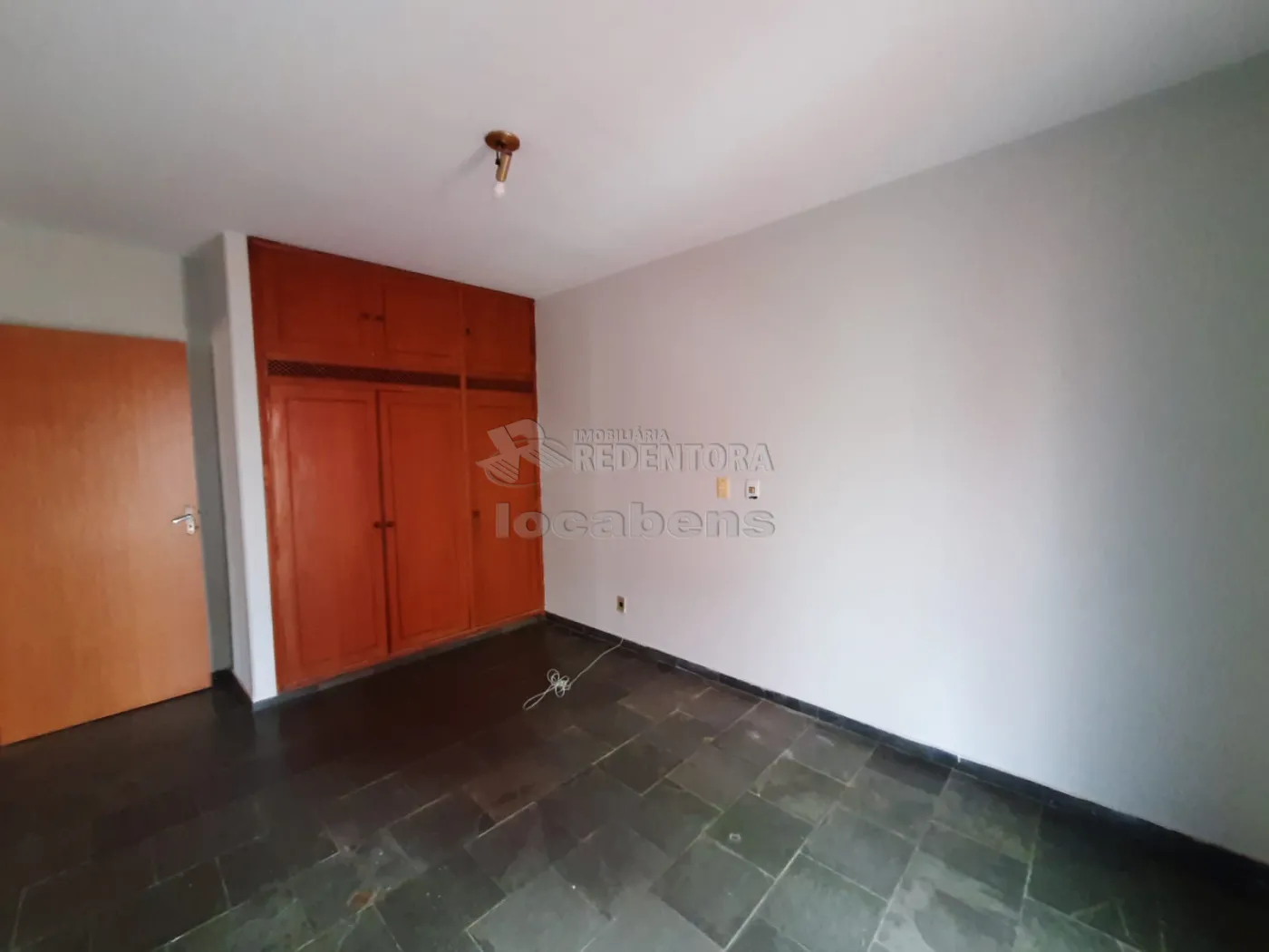 Alugar Apartamento / Padrão em São José do Rio Preto R$ 900,00 - Foto 6