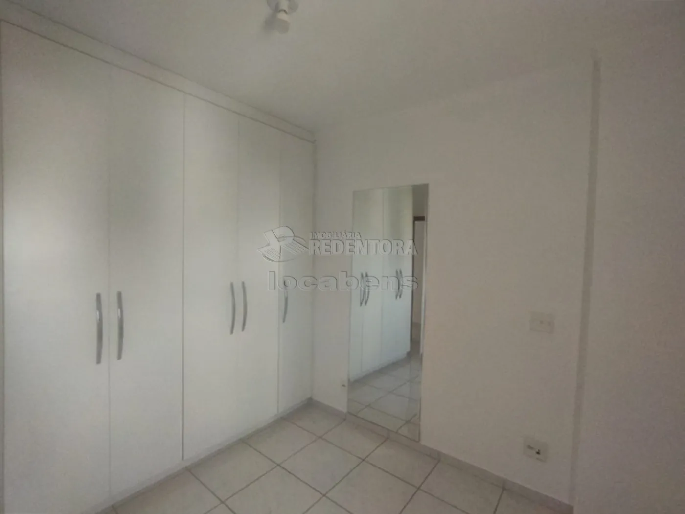 Alugar Apartamento / Padrão em São José do Rio Preto R$ 1.300,00 - Foto 9