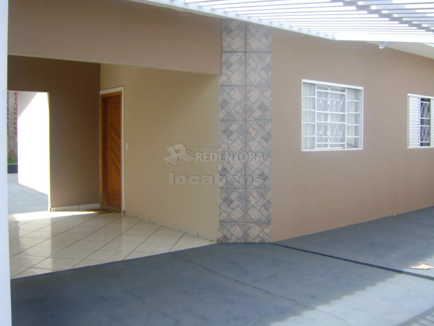 Comprar Casa / Padrão em São José do Rio Preto R$ 320.000,00 - Foto 1