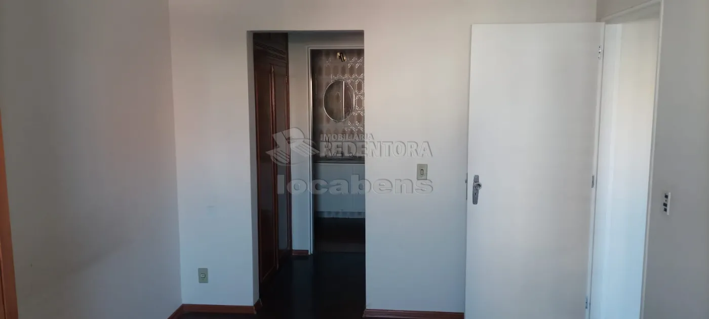 Comprar Apartamento / Padrão em São José do Rio Preto R$ 220.000,00 - Foto 5