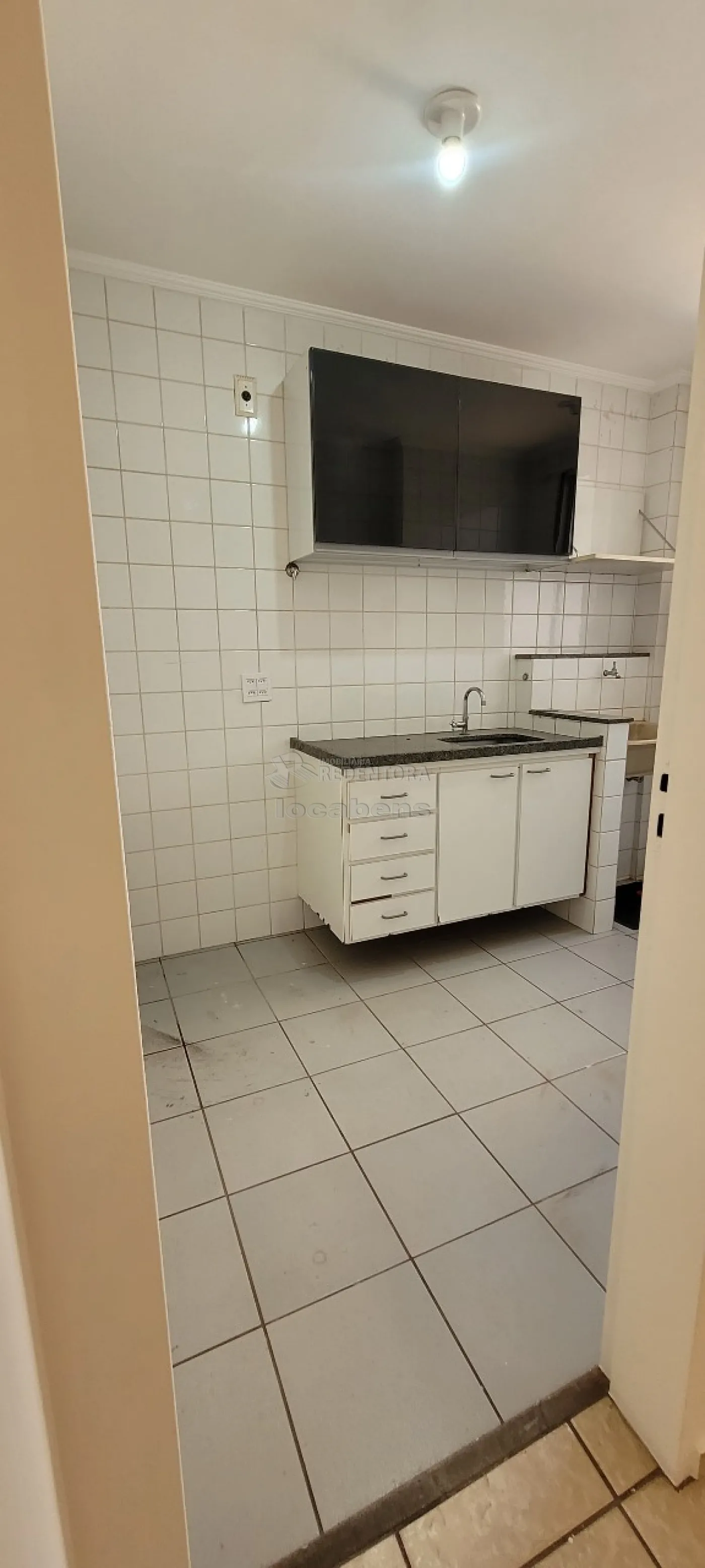 Comprar Apartamento / Padrão em São José do Rio Preto R$ 170.000,00 - Foto 3