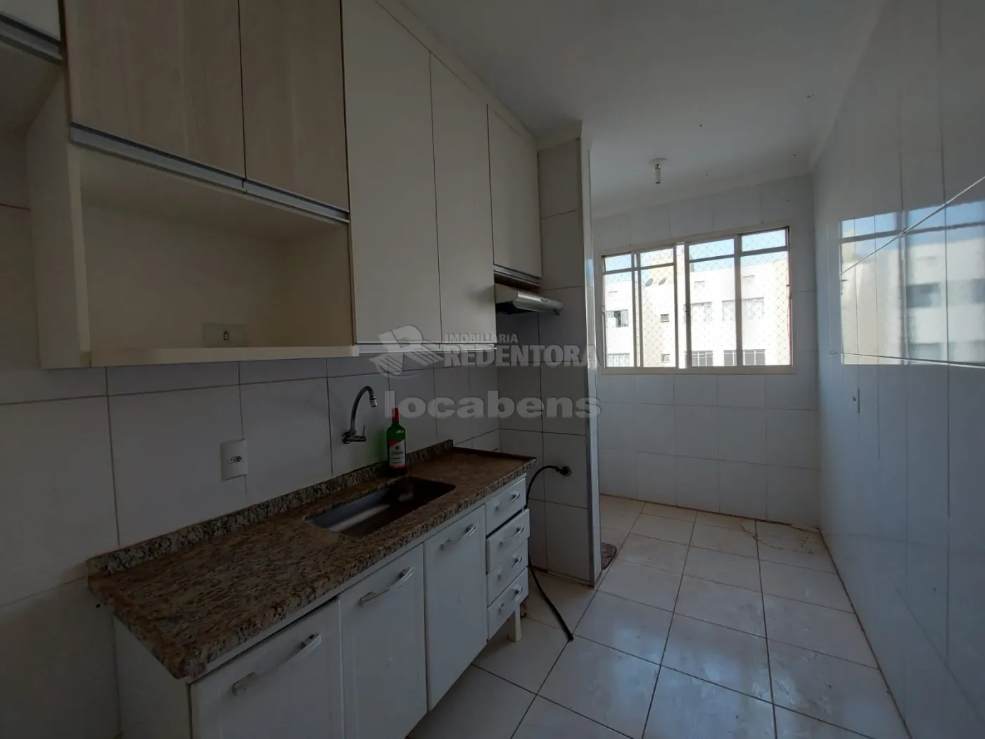 Alugar Apartamento / Padrão em São José do Rio Preto R$ 1.000,00 - Foto 1