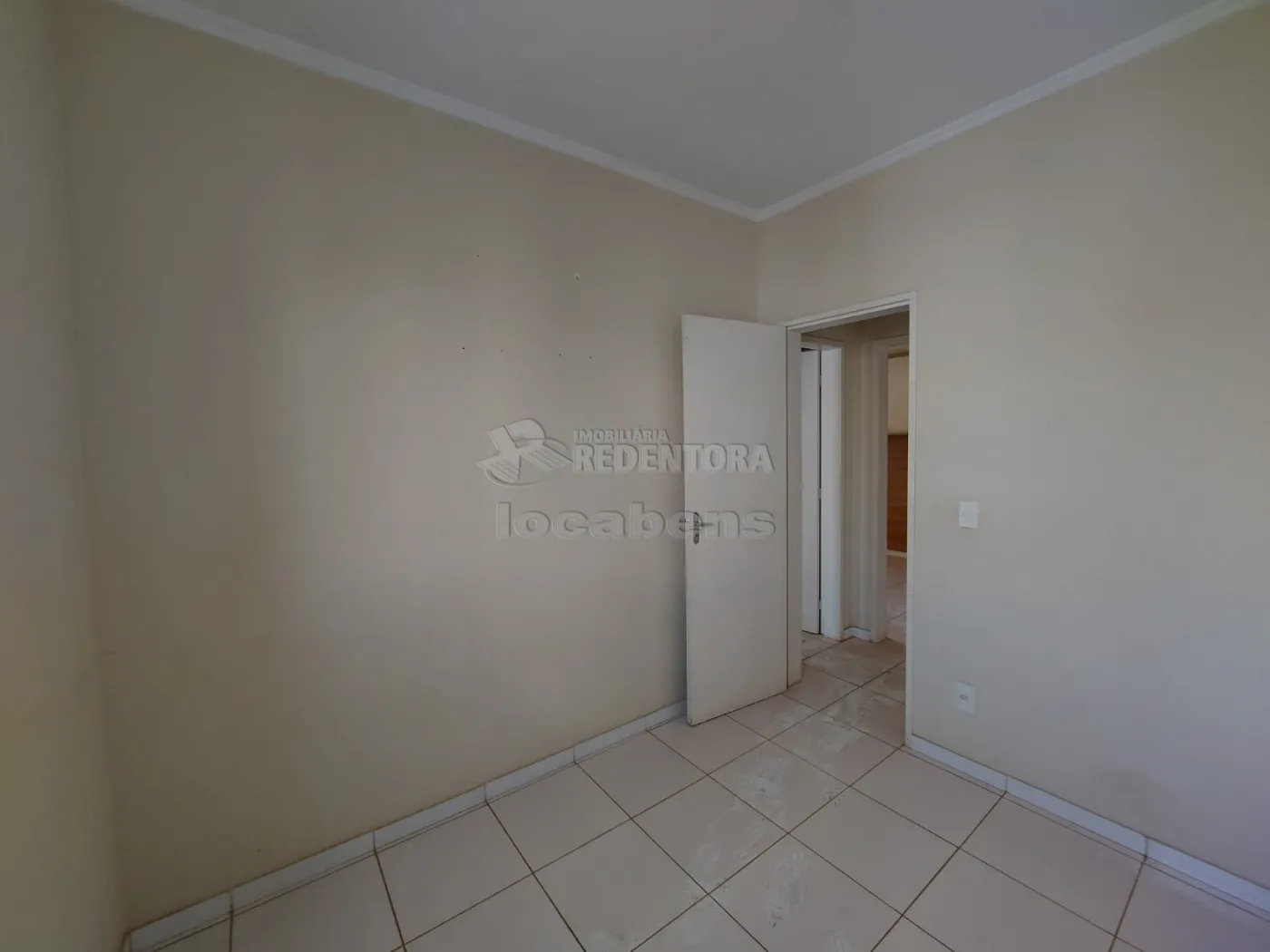 Alugar Apartamento / Padrão em São José do Rio Preto R$ 1.000,00 - Foto 11