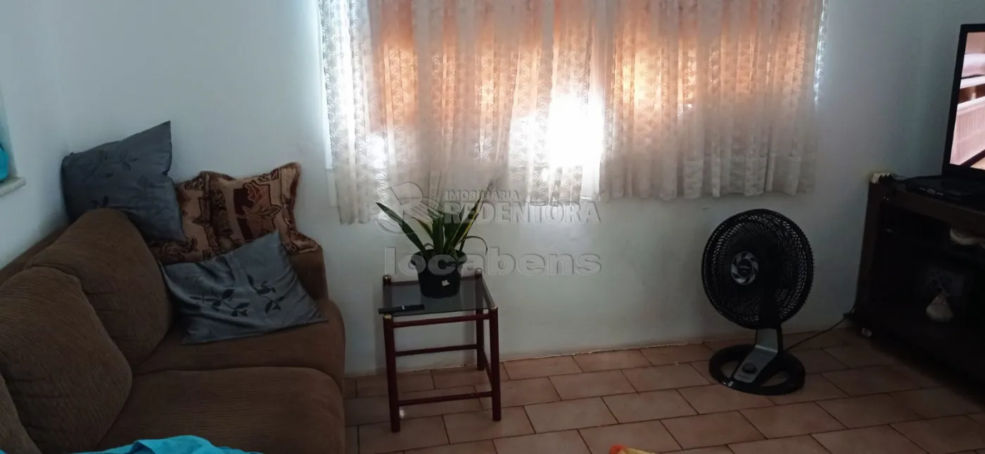 Comprar Casa / Padrão em São José do Rio Preto R$ 370.000,00 - Foto 4