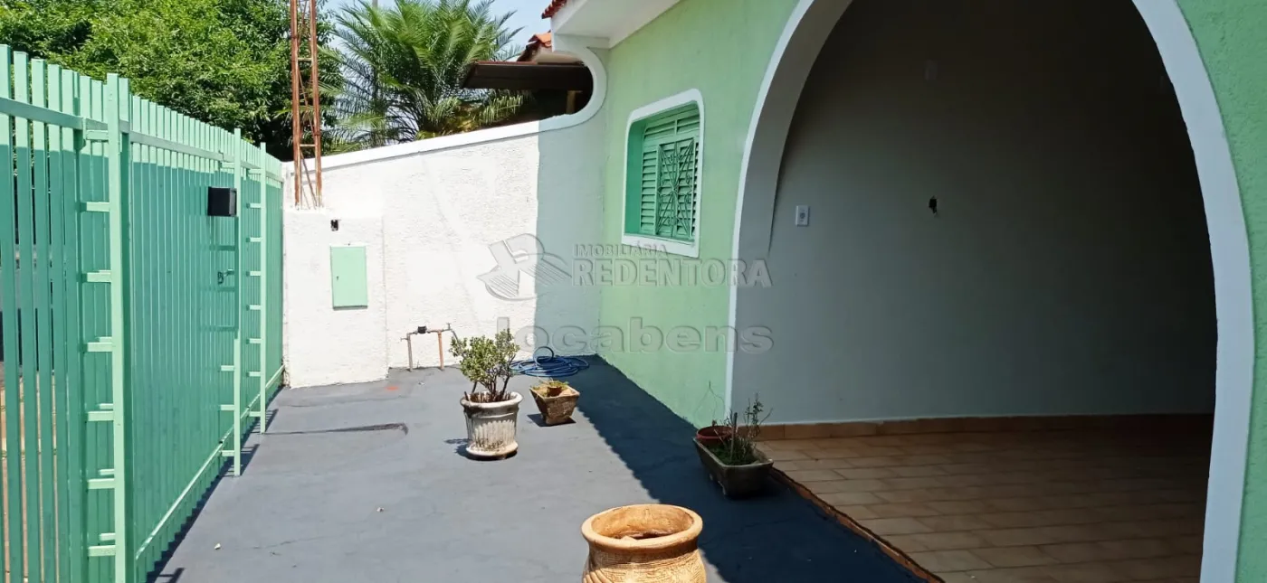 Comprar Casa / Padrão em São José do Rio Preto R$ 370.000,00 - Foto 3