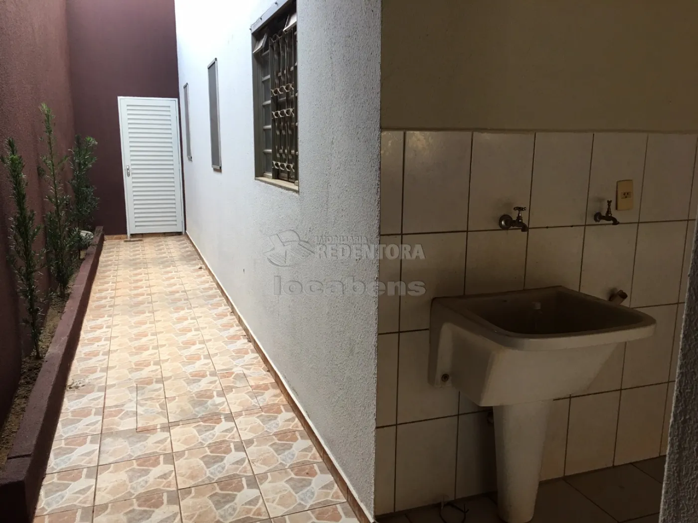 Comprar Casa / Padrão em São José do Rio Preto R$ 410.000,00 - Foto 16