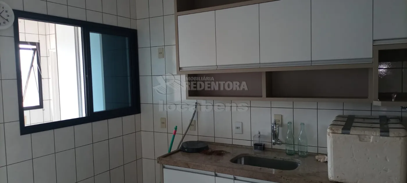 Comprar Apartamento / Padrão em São José do Rio Preto R$ 390.000,00 - Foto 11