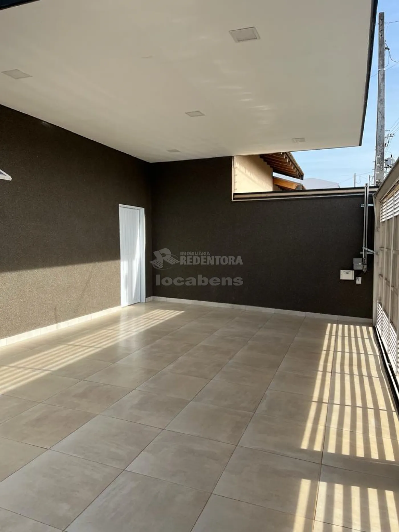 Comprar Casa / Padrão em São José do Rio Preto R$ 400.000,00 - Foto 2