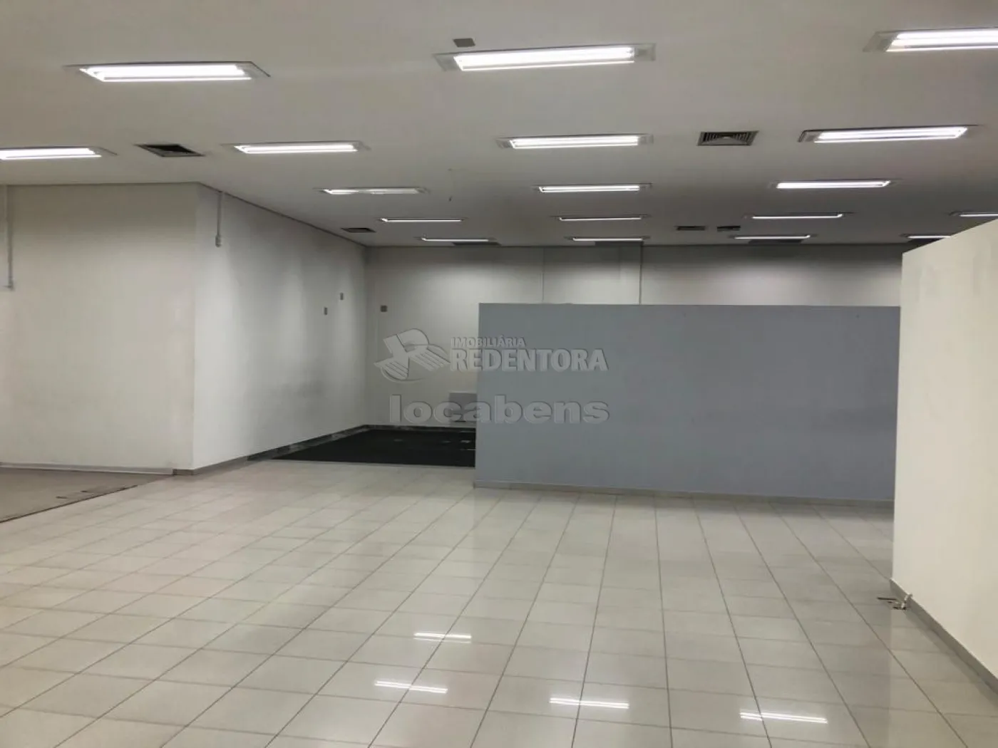 Alugar Comercial / Salão em São José do Rio Preto R$ 30.000,00 - Foto 5