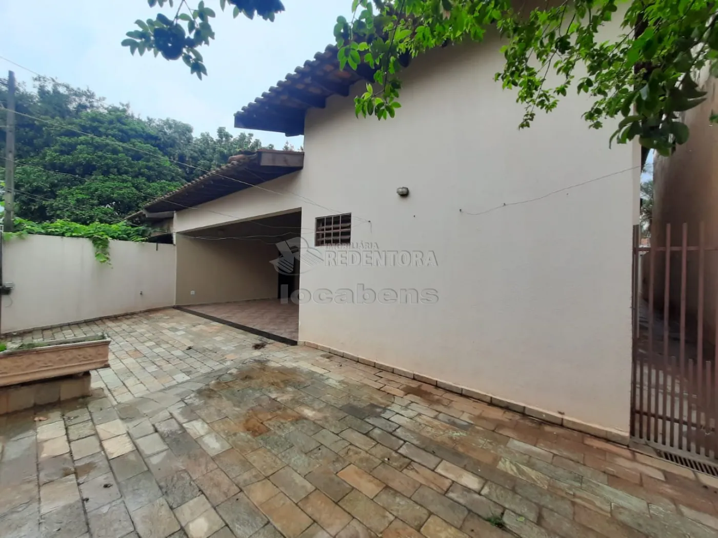 Alugar Casa / Padrão em São José do Rio Preto R$ 10.000,00 - Foto 2