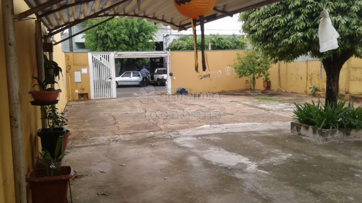 Comprar Casa / Padrão em São José do Rio Preto R$ 300.000,00 - Foto 2