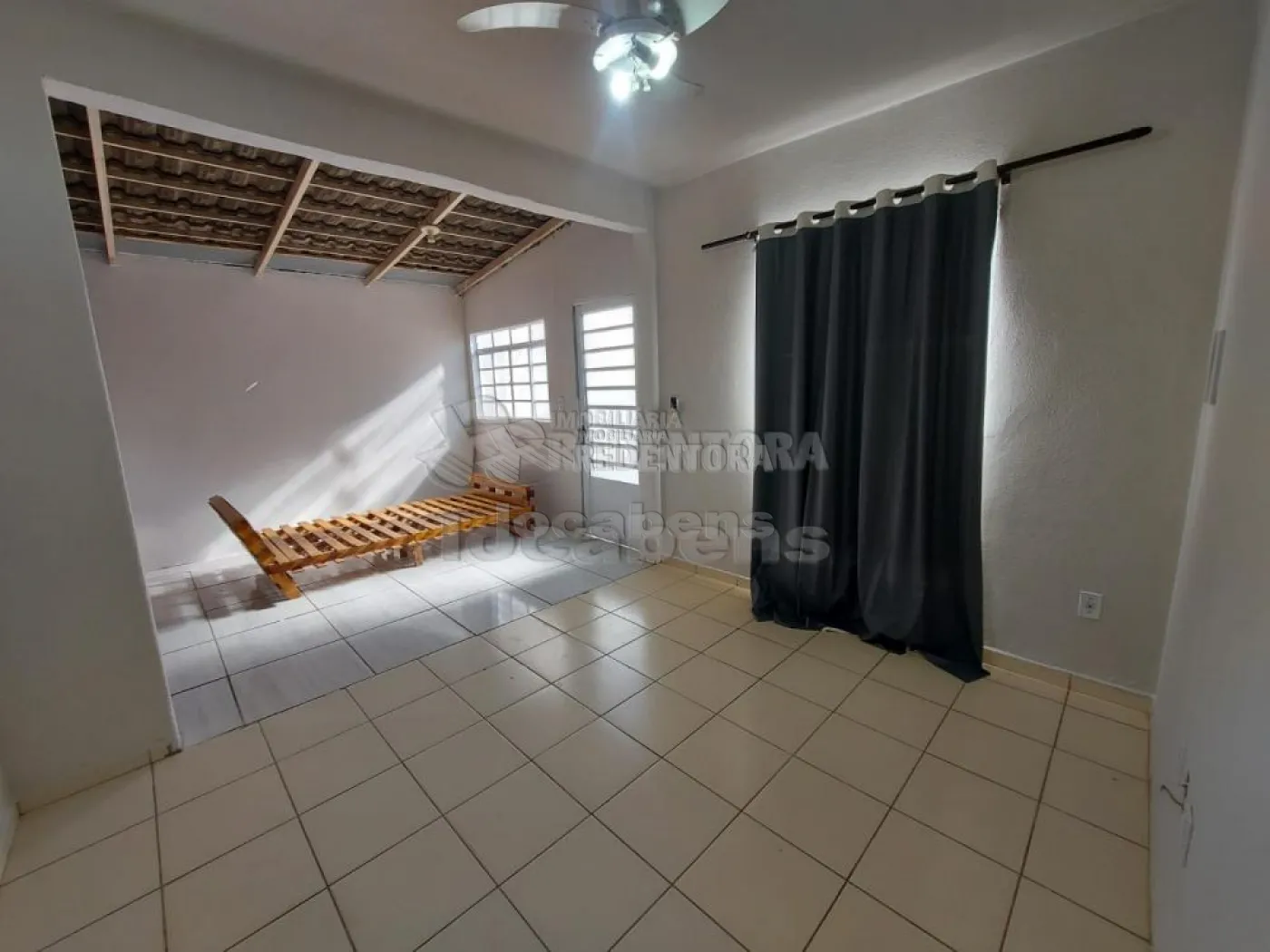 Comprar Casa / Padrão em São José do Rio Preto R$ 265.000,00 - Foto 4