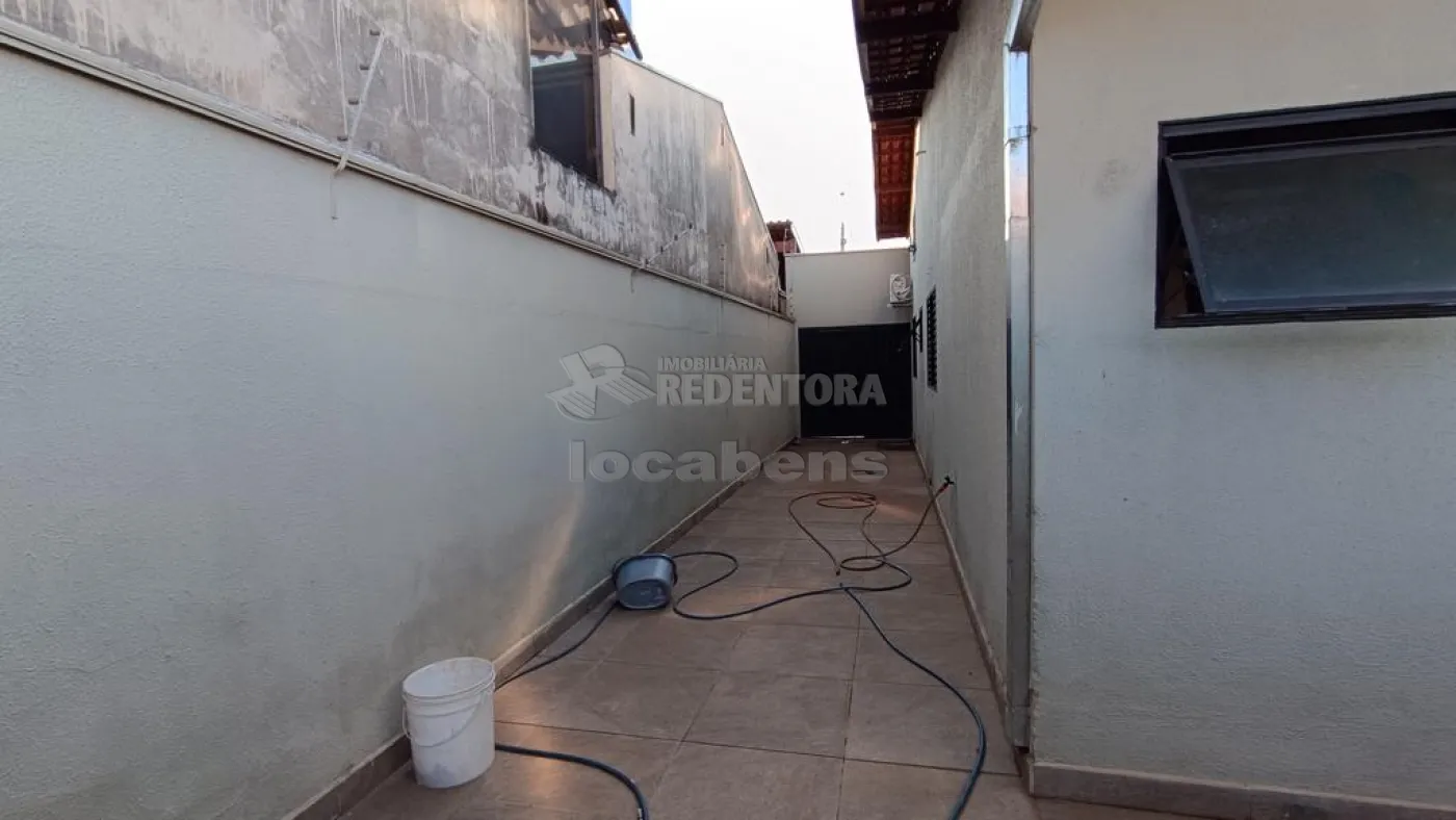 Comprar Casa / Padrão em São José do Rio Preto R$ 410.000,00 - Foto 6