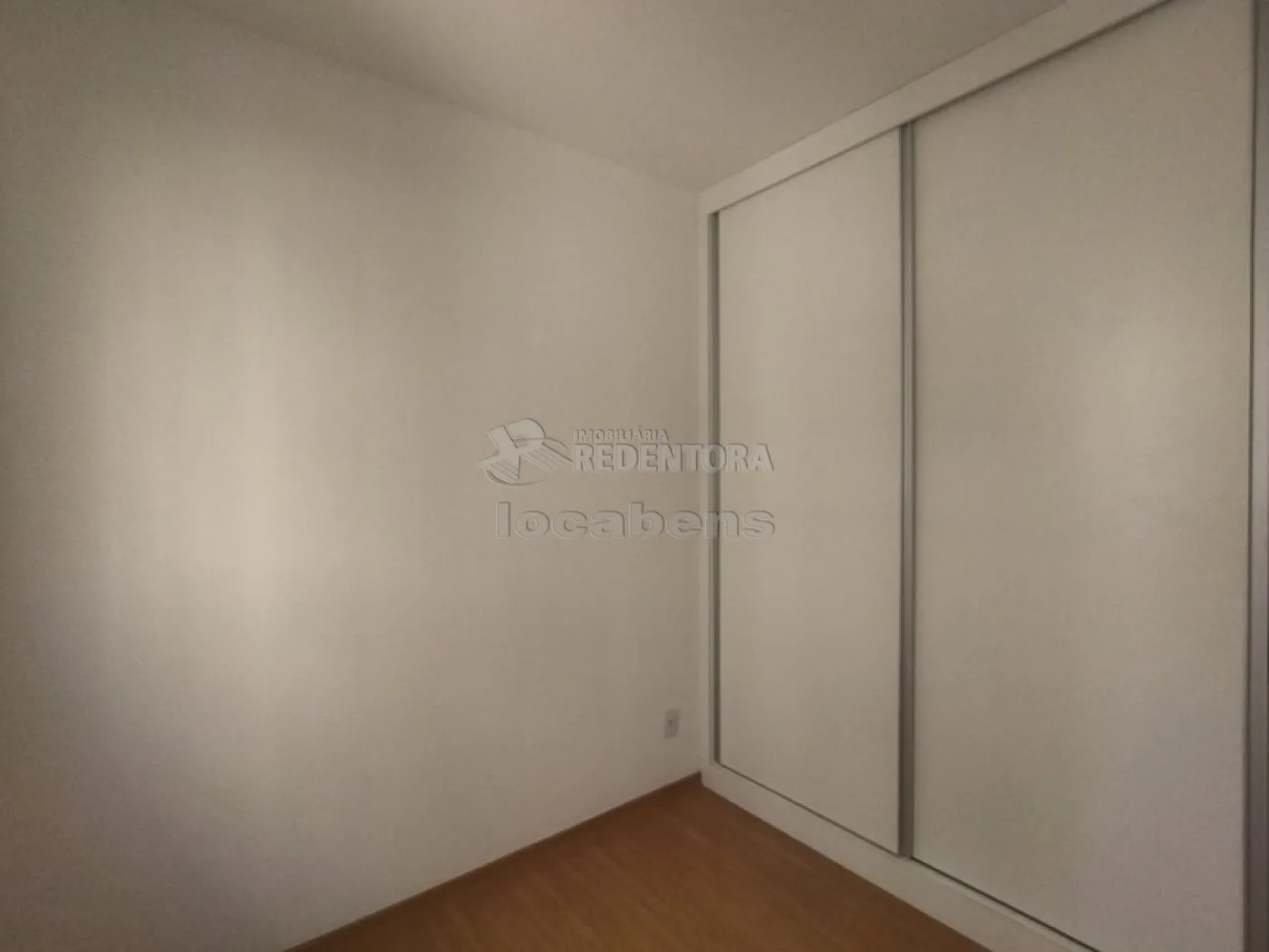 Alugar Apartamento / Padrão em São José do Rio Preto R$ 1.100,00 - Foto 6