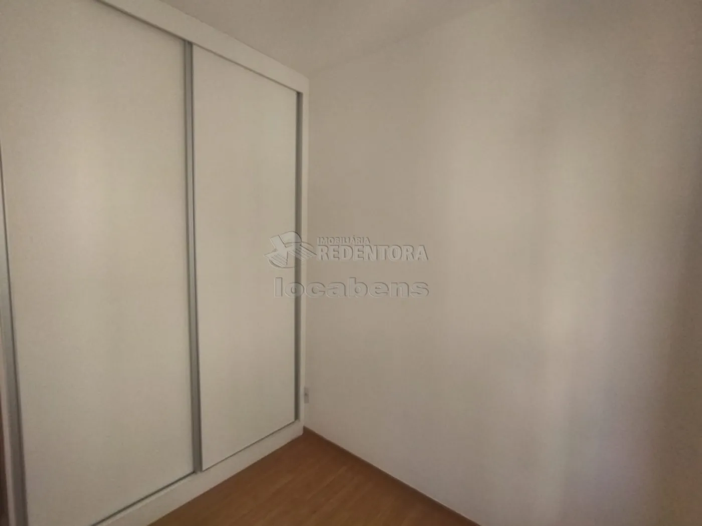 Alugar Apartamento / Padrão em São José do Rio Preto R$ 1.100,00 - Foto 7