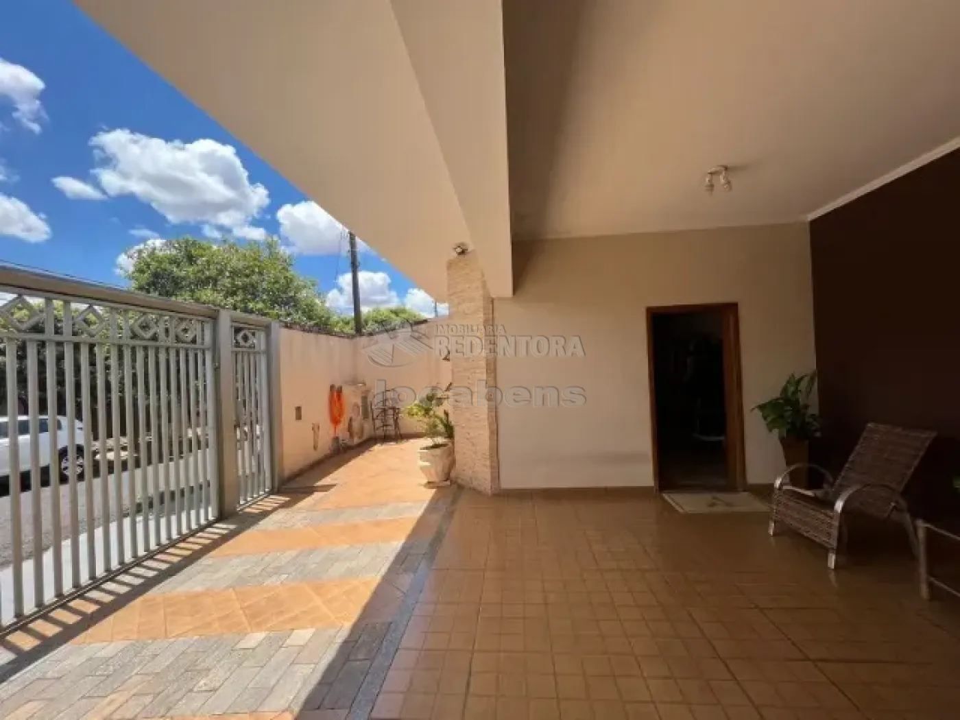 Comprar Casa / Padrão em São José do Rio Preto R$ 380.000,00 - Foto 3