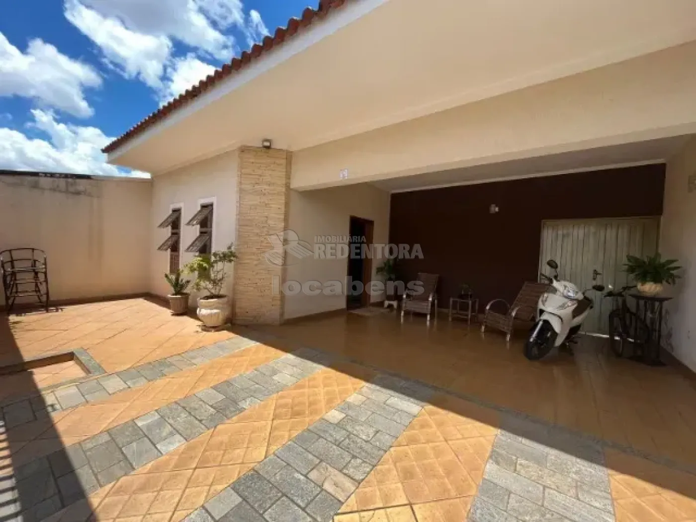 Comprar Casa / Padrão em São José do Rio Preto R$ 380.000,00 - Foto 4