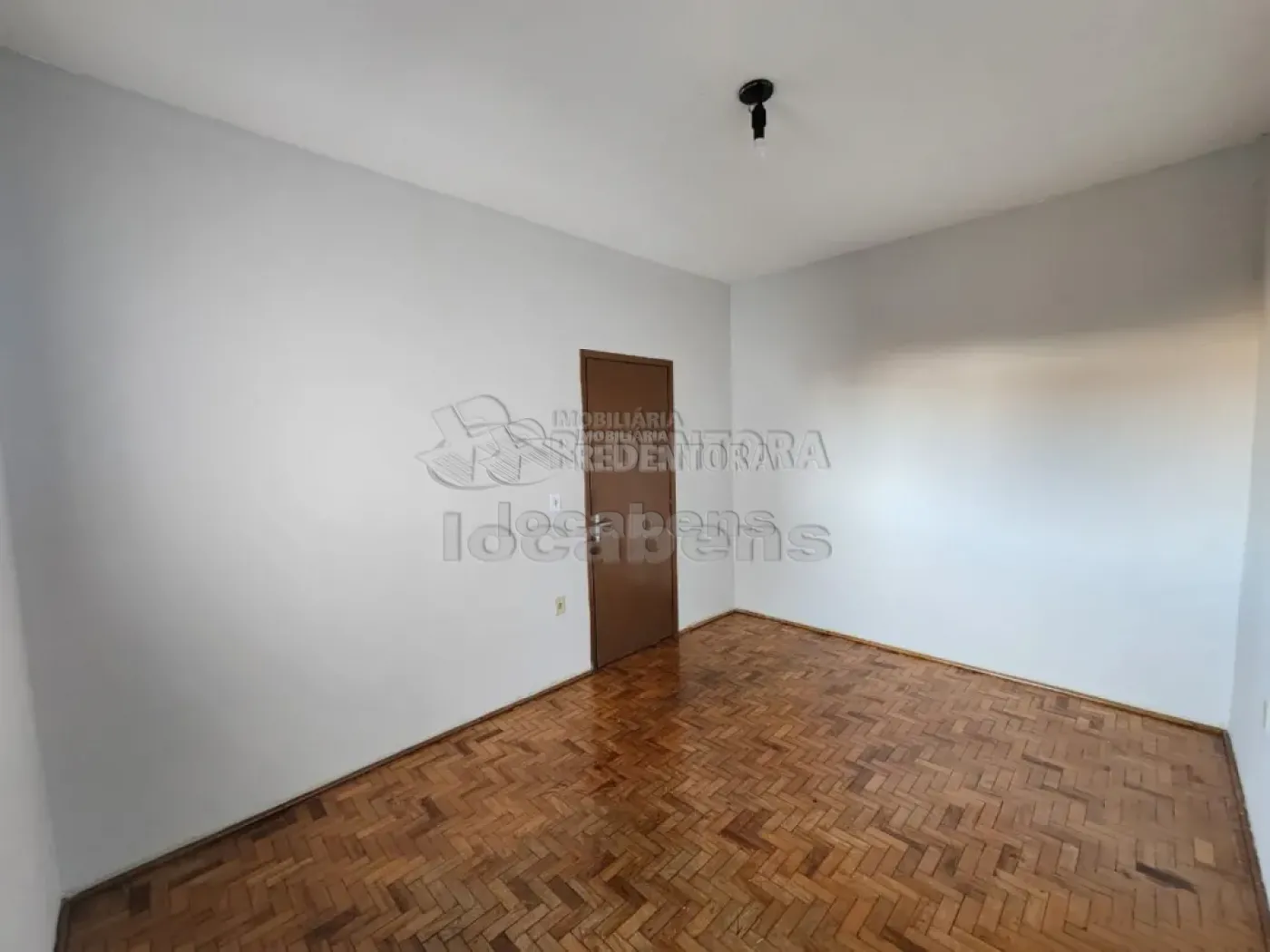 Comprar Comercial / Salão em São José do Rio Preto apenas R$ 450.000,00 - Foto 17