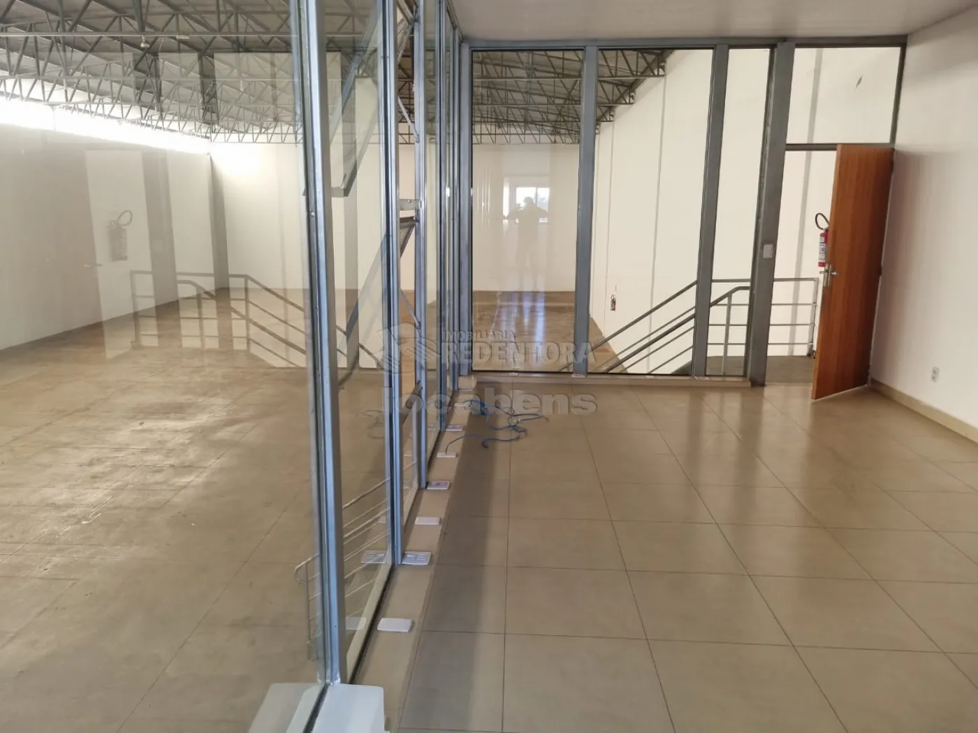 Alugar Comercial / Salão em São José do Rio Preto apenas R$ 16.500,00 - Foto 4