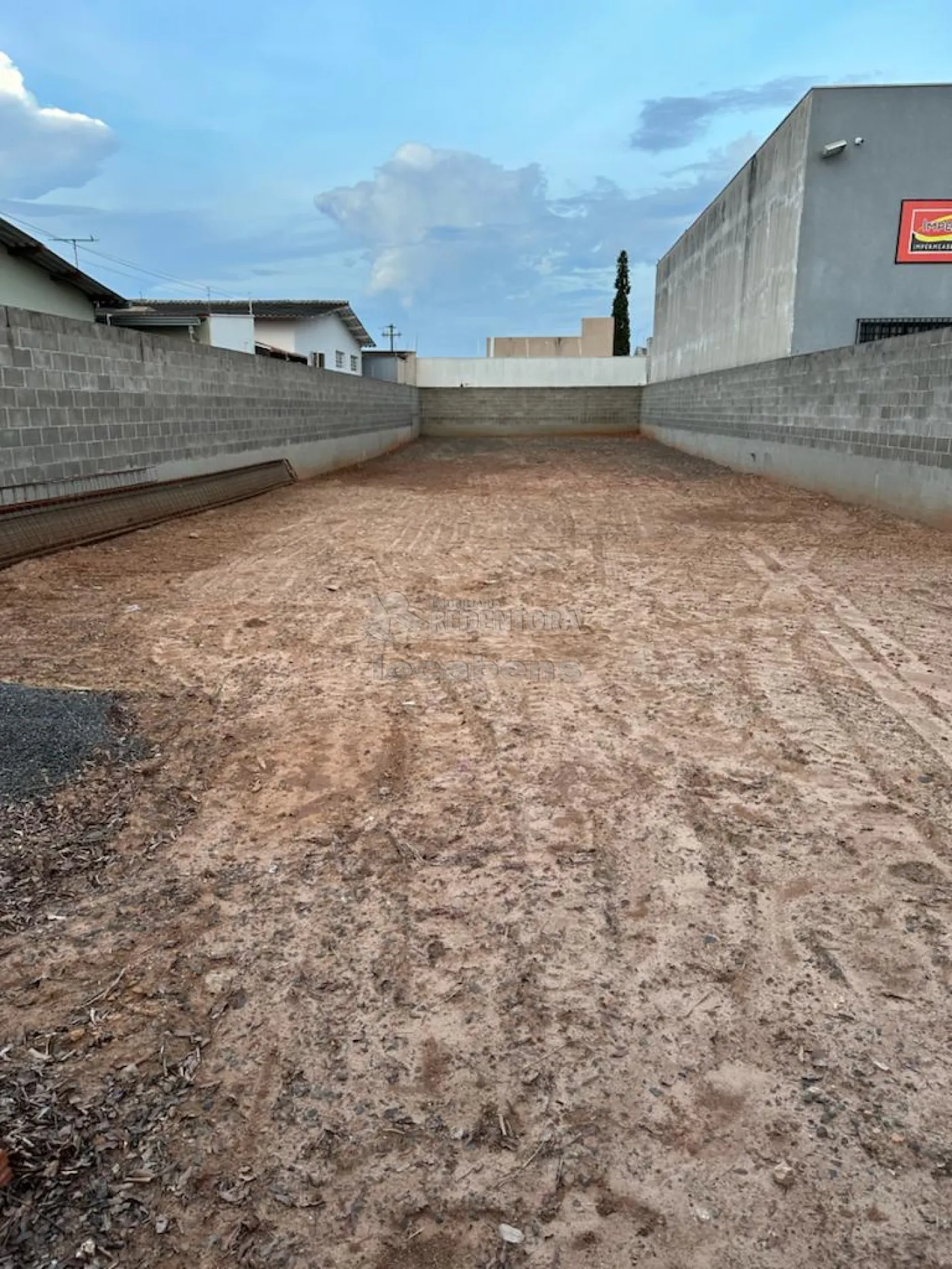 Alugar Terreno / Padrão em São José do Rio Preto R$ 4.500,00 - Foto 1