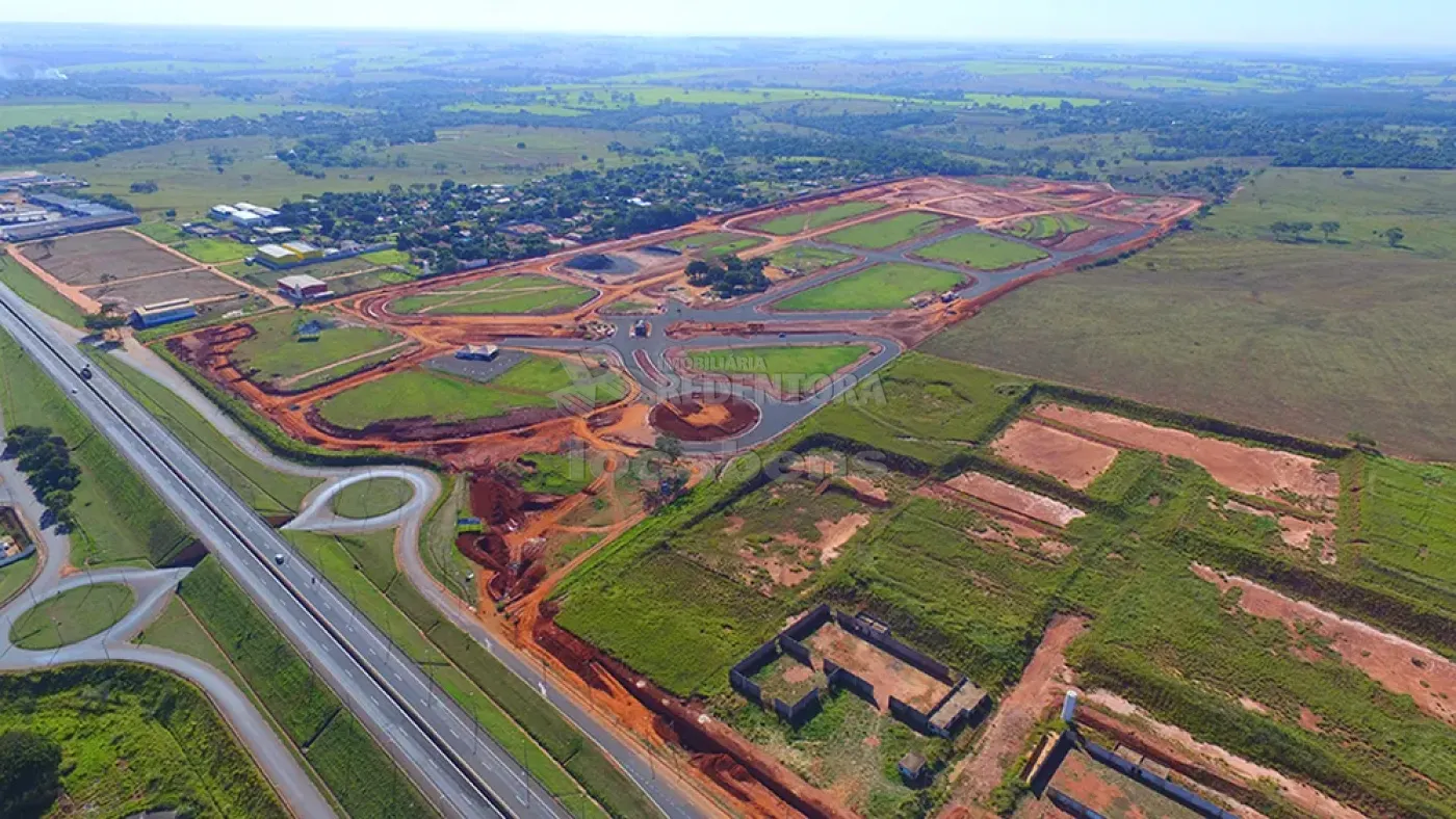 Comprar Terreno / Padrão em São José do Rio Preto R$ 510.000,00 - Foto 2