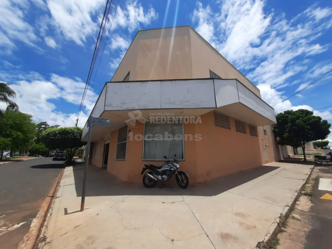 Alugar Comercial / Prédio Inteiro em Guapiaçu R$ 6.000,00 - Foto 2