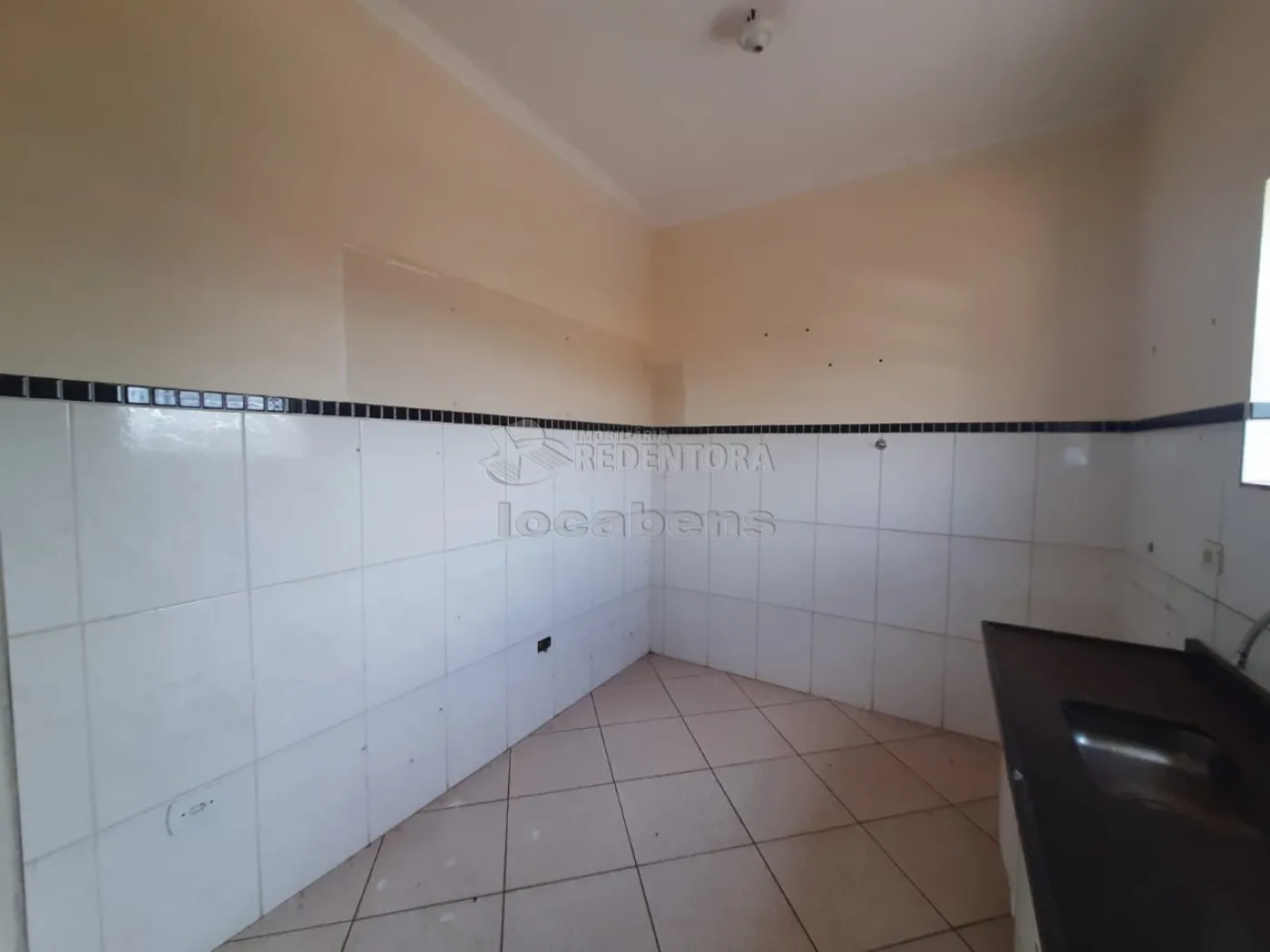 Alugar Comercial / Prédio Inteiro em Guapiaçu R$ 6.000,00 - Foto 14