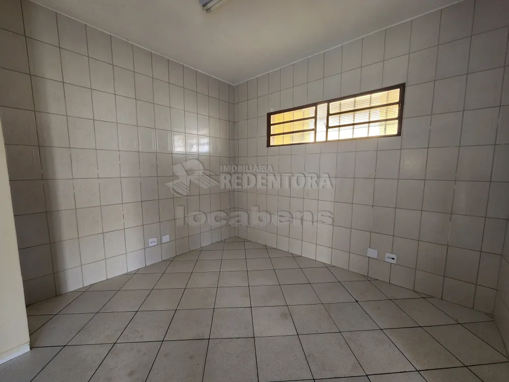 Alugar Comercial / Salão em São José do Rio Preto R$ 850,00 - Foto 6