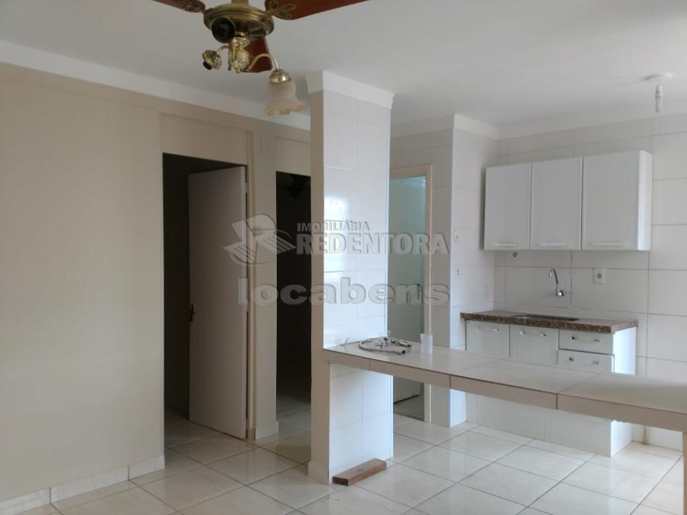 Alugar Apartamento / Padrão em São José do Rio Preto R$ 650,00 - Foto 11