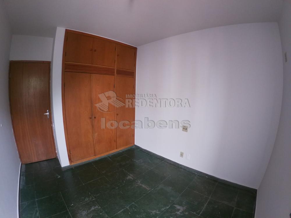 Alugar Apartamento / Padrão em São José do Rio Preto R$ 750,00 - Foto 12
