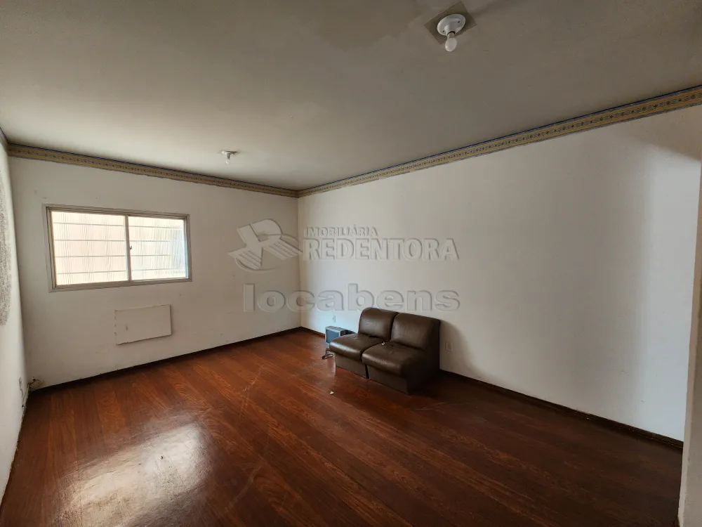 Alugar Apartamento / Padrão em São José do Rio Preto R$ 900,00 - Foto 2